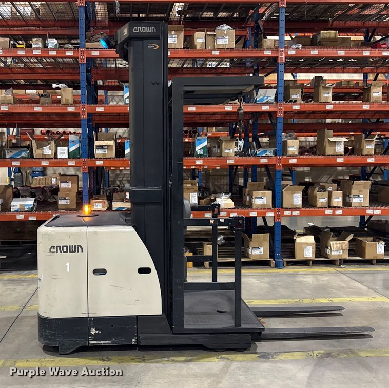 image for item ER0201 2016 Crown SP3520-30 order picker