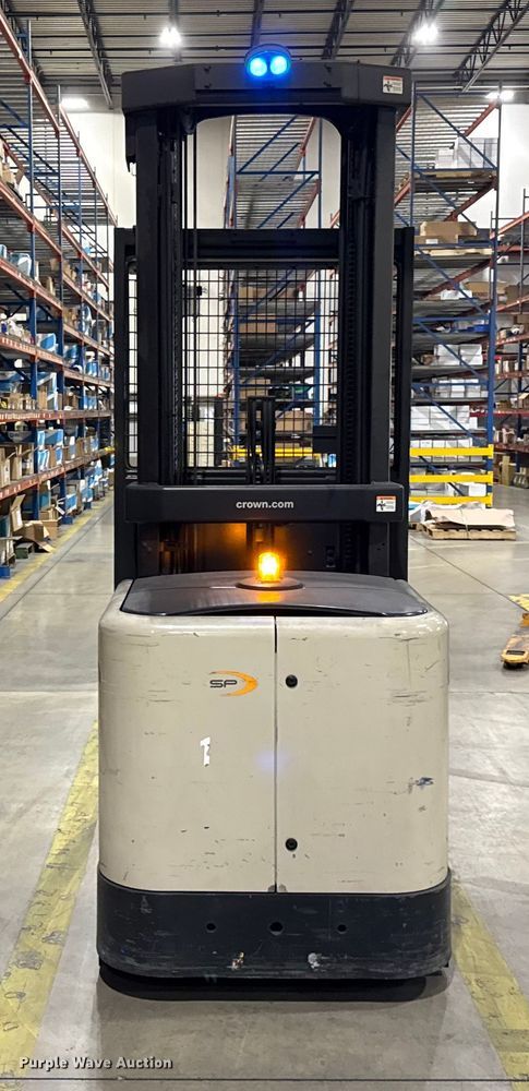 image for item ER0201 2016 Crown SP3520-30 order picker