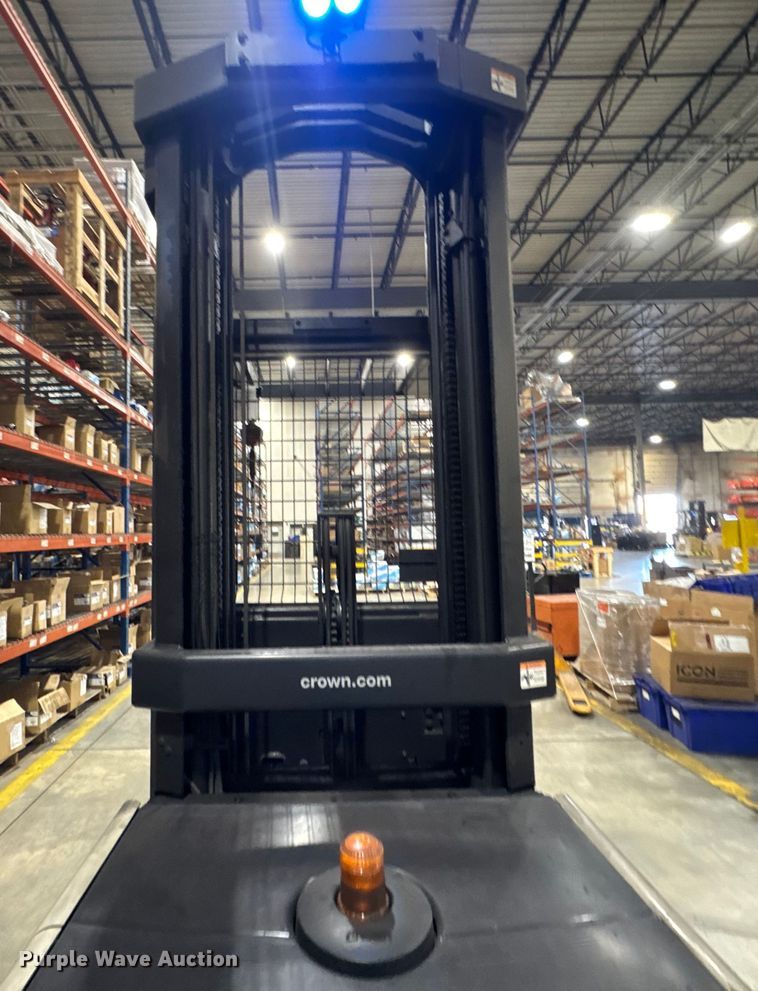 image for item ER0201 2016 Crown SP3520-30 order picker