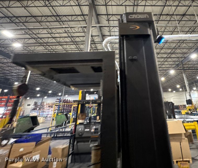 image for item ER0201 2016 Crown SP3520-30 order picker