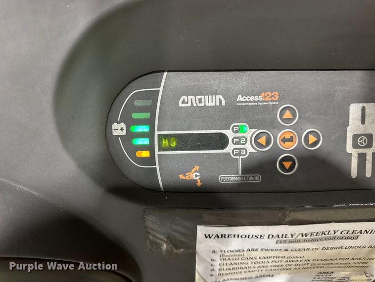 image for item ER0201 2016 Crown SP3520-30 order picker