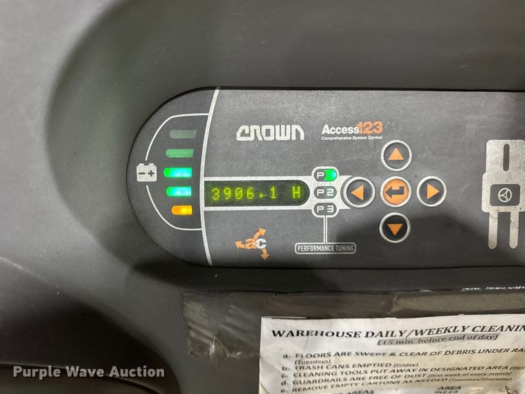 image for item ER0201 2016 Crown SP3520-30 order picker