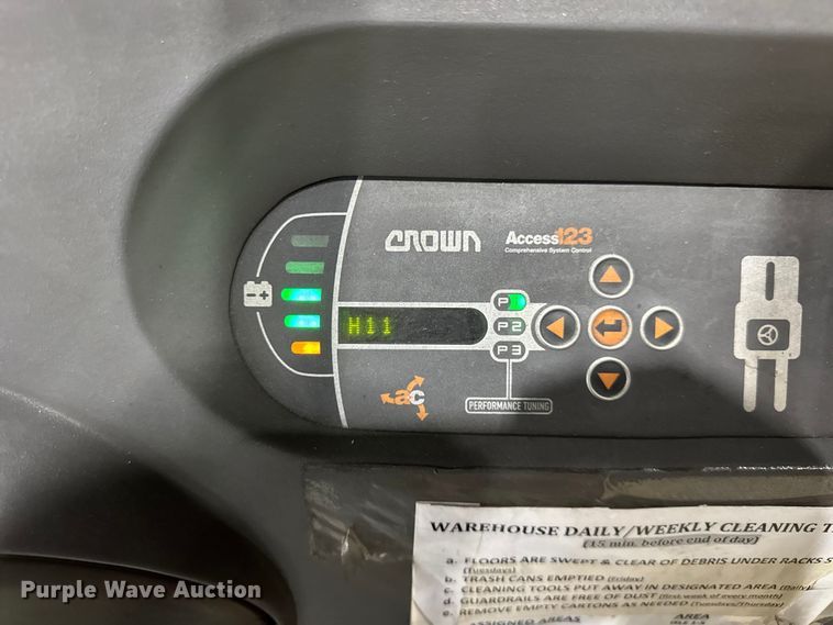 image for item ER0201 2016 Crown SP3520-30 order picker