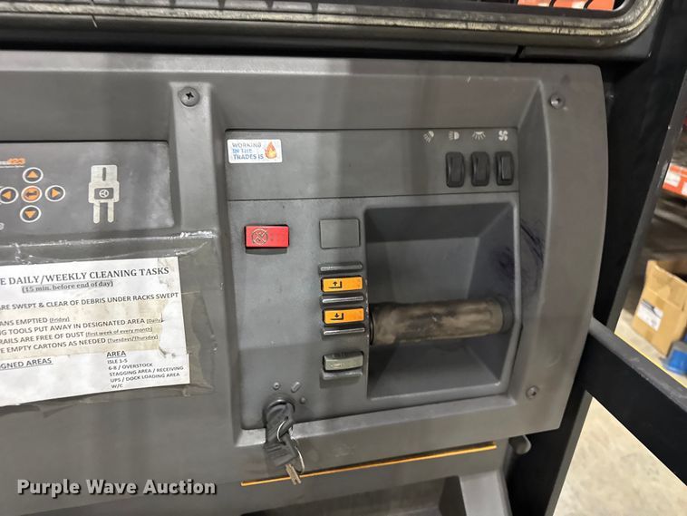 image for item ER0201 2016 Crown SP3520-30 order picker