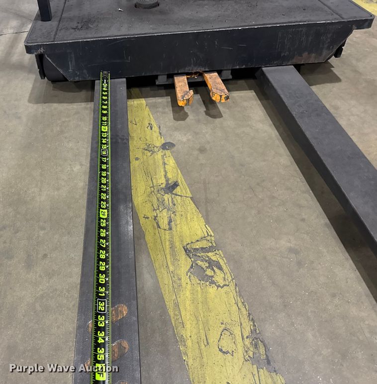 image for item ER0202 2016 Crown SP3520-30 order picker