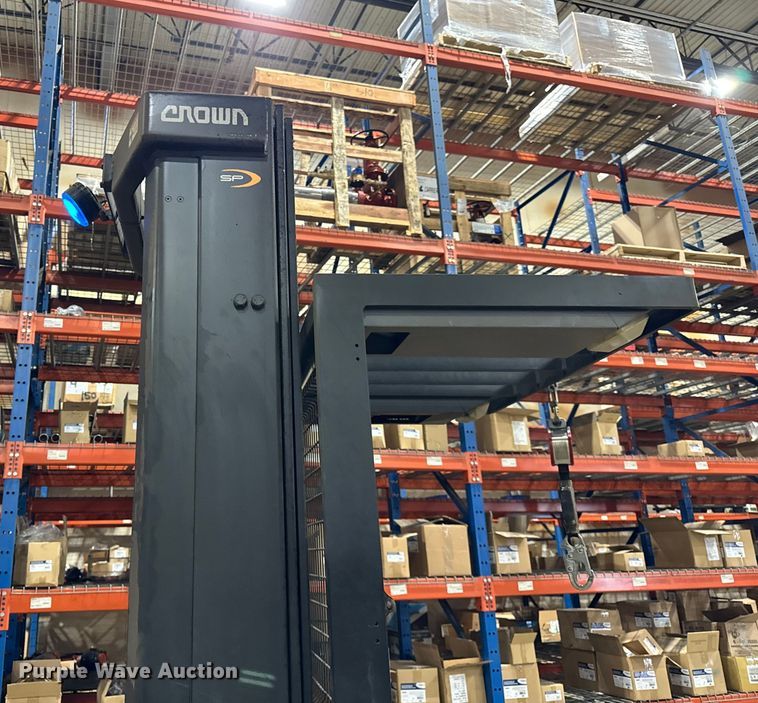 image for item ER0202 2016 Crown SP3520-30 order picker