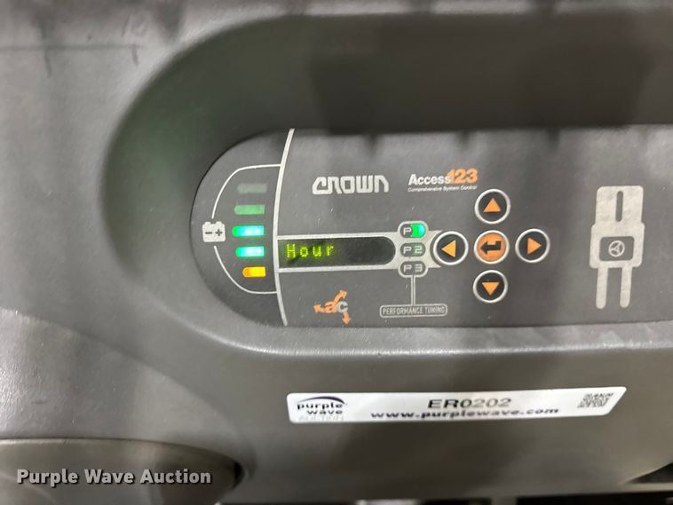 image for item ER0202 2016 Crown SP3520-30 order picker