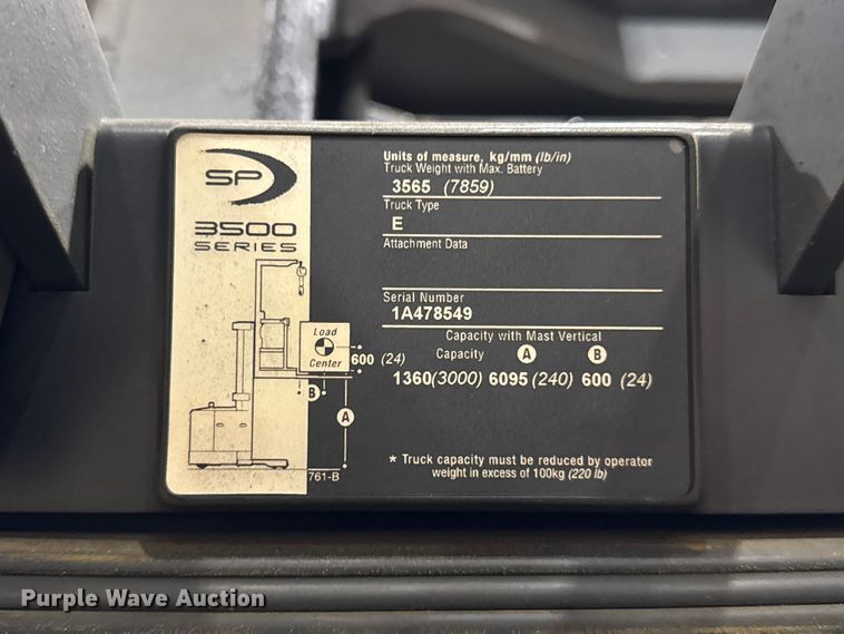 image for item ER0202 2016 Crown SP3520-30 order picker