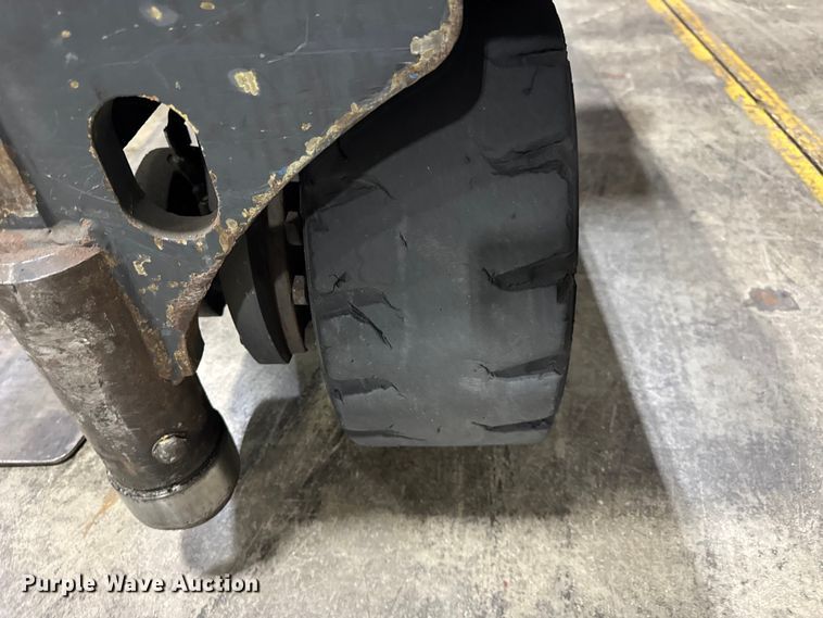 image for item ER0203 2013 Combilift C6000 forklift