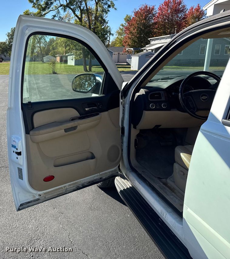 image for item ER0206 2008 Chevrolet Tahoe LTZ SUV