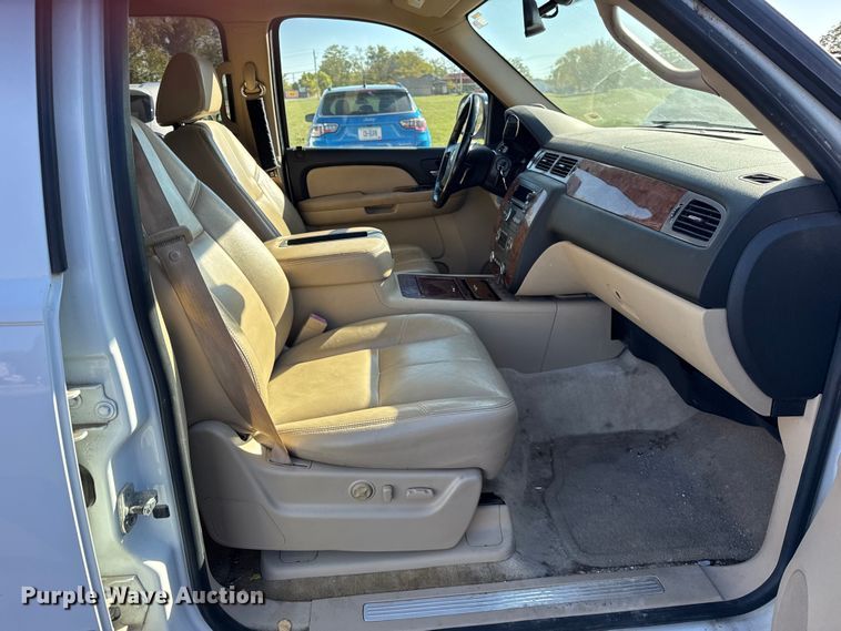 image for item ER0206 2008 Chevrolet Tahoe LTZ SUV