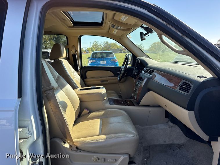 image for item ER0206 2008 Chevrolet Tahoe LTZ SUV