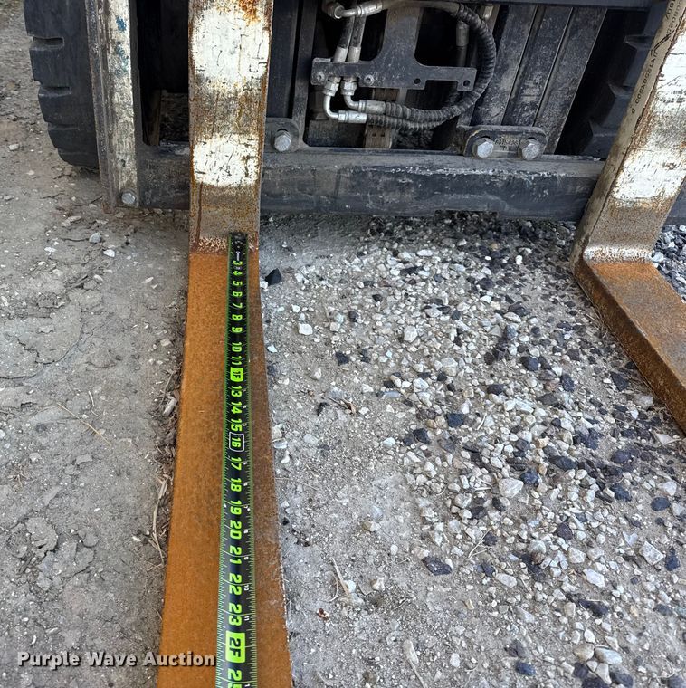 image for item ER0227 Yale GLP030VXNRAE084 forklift