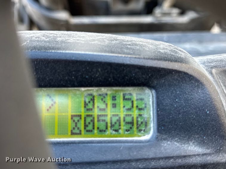 image for item ER0227 Yale GLP030VXNRAE084 forklift