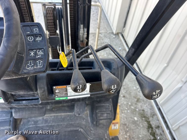 image for item ER0227 Yale GLP030VXNRAE084 forklift