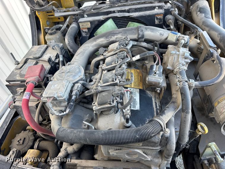 image for item ER0227 Yale GLP030VXNRAE084 forklift