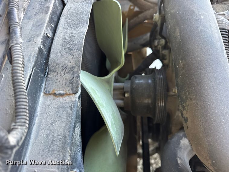 image for item ER0227 Yale GLP030VXNRAE084 forklift