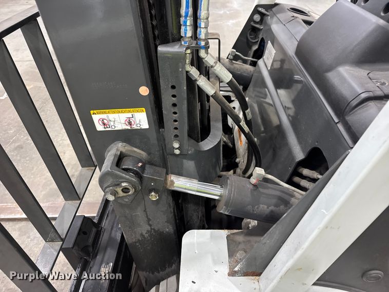 image for item ER0228 2016 UniCarriers PF70 forklift