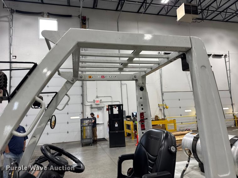 image for item ER0228 2016 UniCarriers PF70 forklift