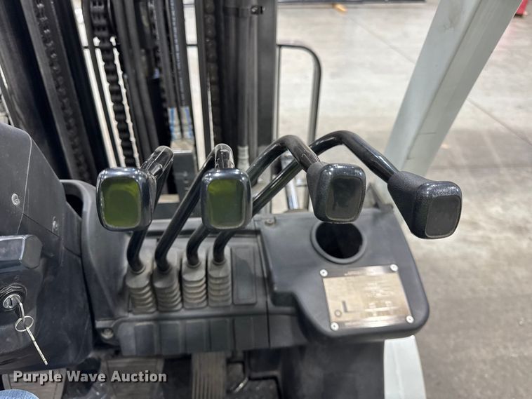 image for item ER0228 2016 UniCarriers PF70 forklift