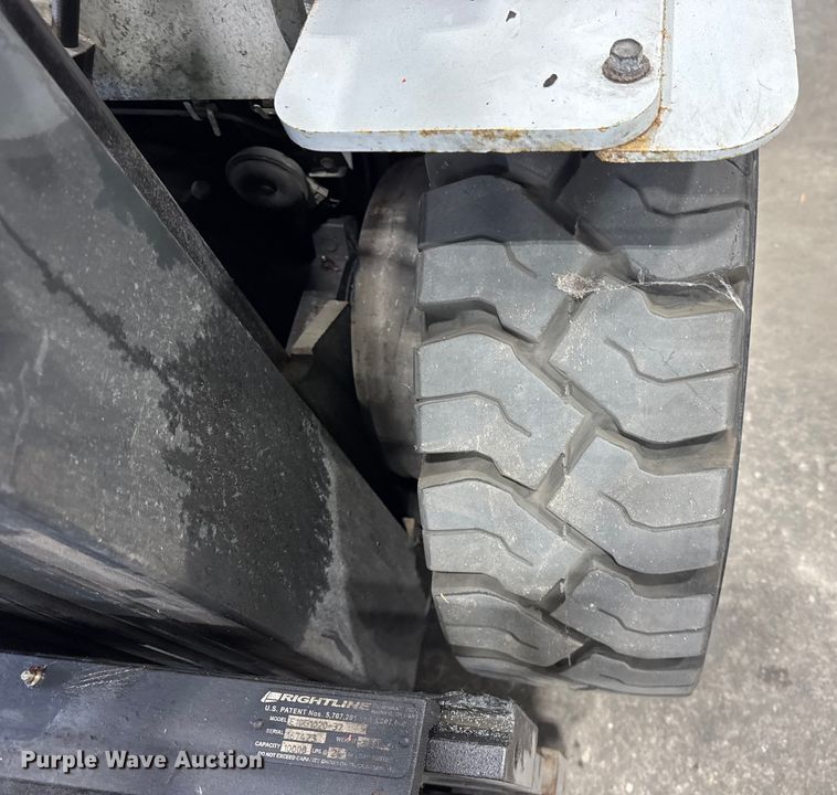 image for item ER0228 2016 UniCarriers PF70 forklift