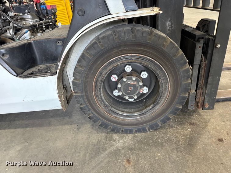 image for item ER0228 2016 UniCarriers PF70 forklift