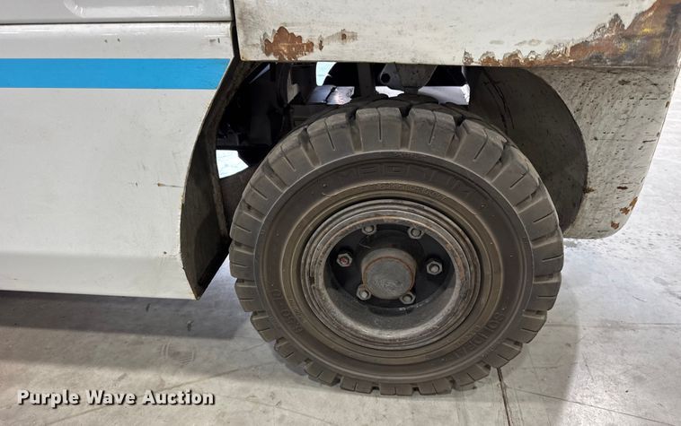 image for item ER0228 2016 UniCarriers PF70 forklift