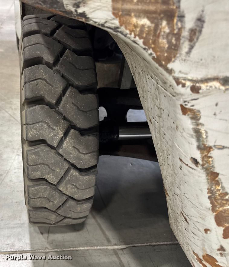 image for item ER0228 2016 UniCarriers PF70 forklift