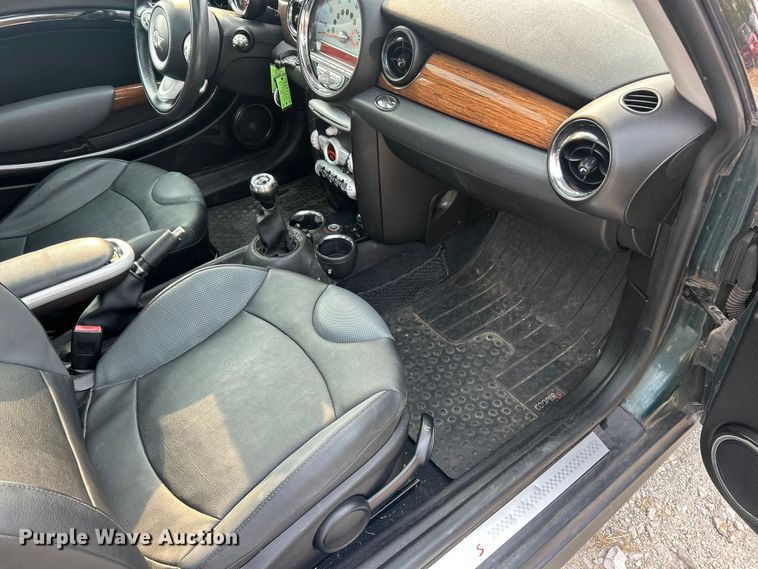 image for item ET3127 2007 Mini Cooper S 