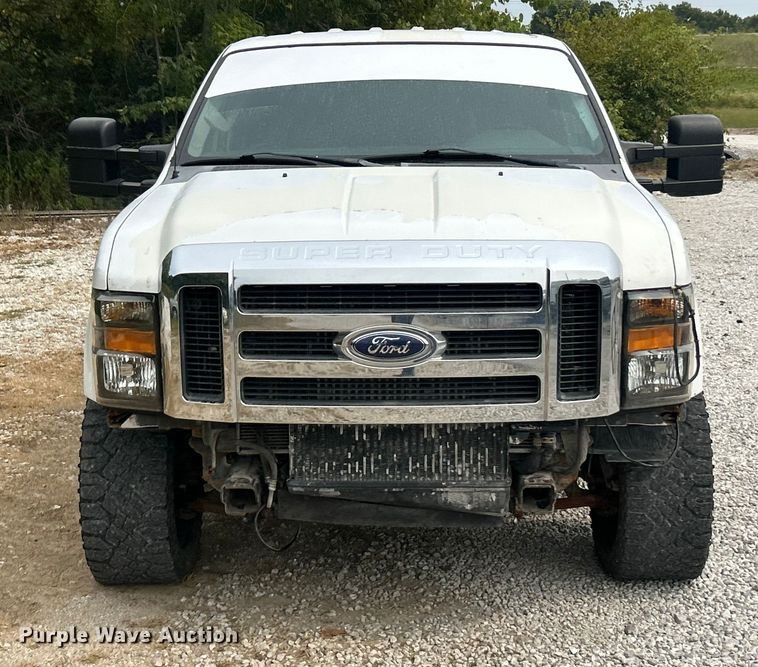 image for item ET3133 2008 Ford F250 Super Duty XLT Crew Cab pickup truck