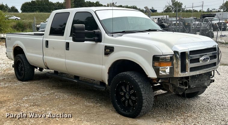 image for item ET3133 2008 Ford F250 Super Duty XLT Crew Cab pickup truck