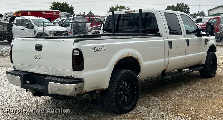image for item ET3133 2008 Ford F250 Super Duty XLT Crew Cab pickup truck