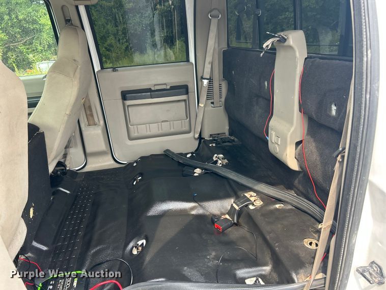 image for item ET3133 2008 Ford F250 Super Duty XLT Crew Cab pickup truck