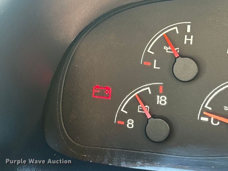 image for item ET3225 2001 Ford F-350 XL Super Duty Crew Cab pickup truck