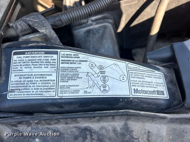 image for item ET3225 2001 Ford F-350 XL Super Duty Crew Cab pickup truck