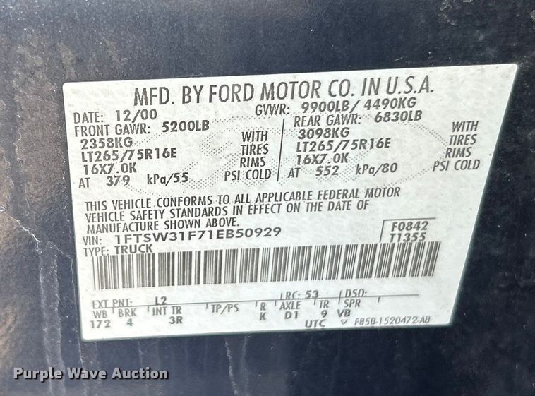 image for item ET3225 2001 Ford F-350 XL Super Duty Crew Cab pickup truck