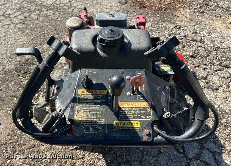 image for item ET3228 2008 Exmark THP15KA363 lawn mower