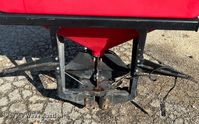 image for item ET3232 The Boss TGS 1100 spreader