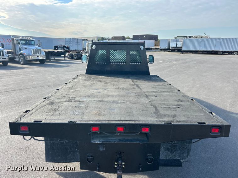 image for item ET3341 2004 Ford F450 Super Duty flatbed truck