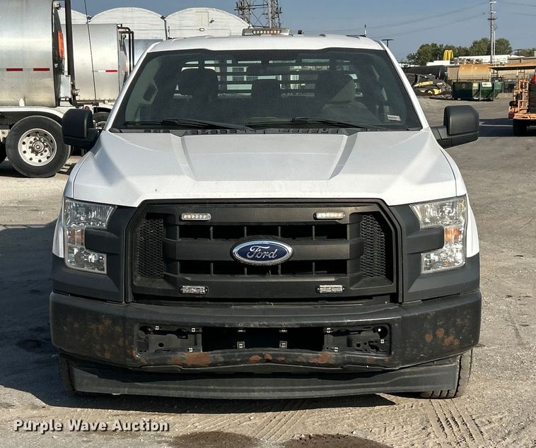 image for item ET3371 2017 Ford F150 SuperCab pickup truck