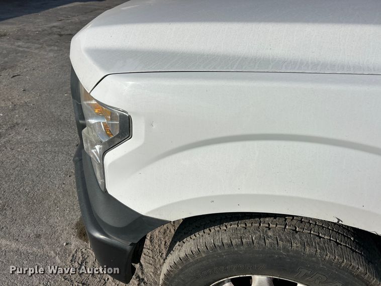 image for item ET3371 2017 Ford F150 SuperCab pickup truck