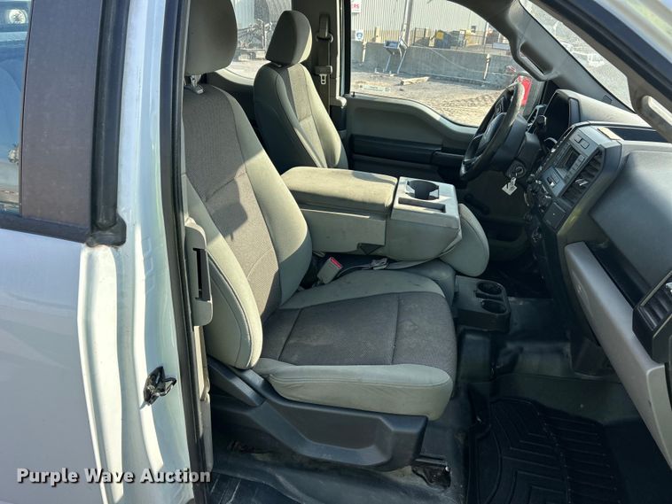 image for item ET3371 2017 Ford F150 SuperCab pickup truck