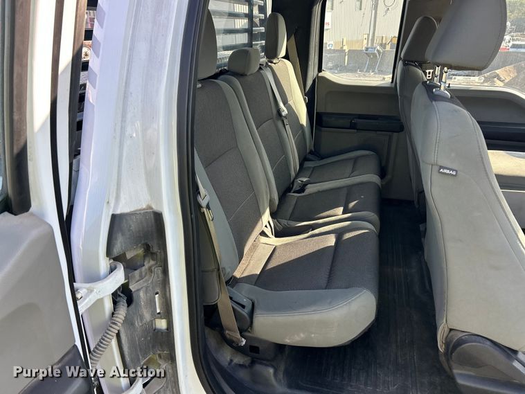 image for item ET3371 2017 Ford F150 SuperCab pickup truck