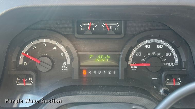 image for item ET3387 2018 Ford E-450 Super Duty refrigerated delivery truck