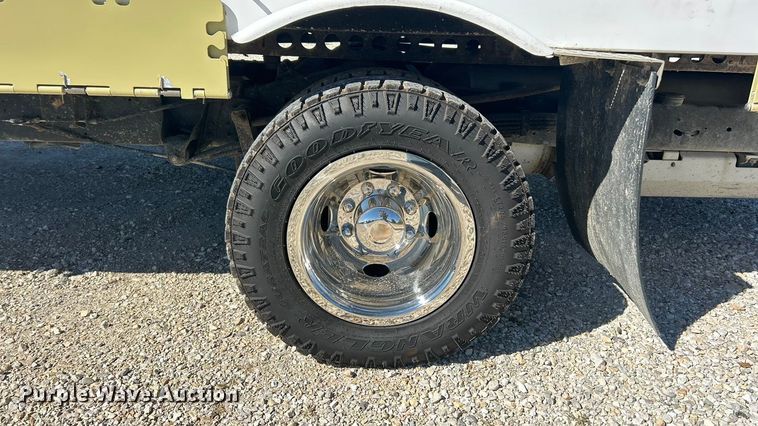 image for item ET3387 2018 Ford E-450 Super Duty refrigerated delivery truck