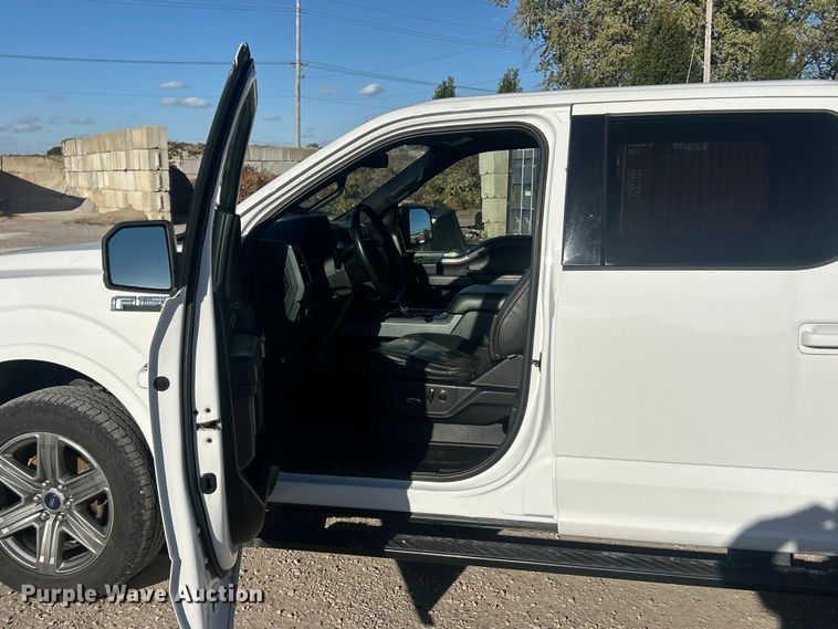 image for item ET3390 2018 Ford F150 XLT SuperCrew pickup truck