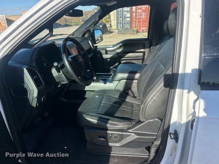 image for item ET3390 2018 Ford F150 XLT SuperCrew pickup truck