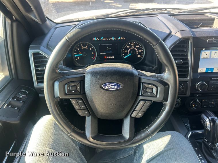 image for item ET3390 2018 Ford F150 XLT SuperCrew pickup truck