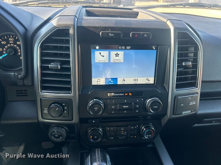 image for item ET3390 2018 Ford F150 XLT SuperCrew pickup truck