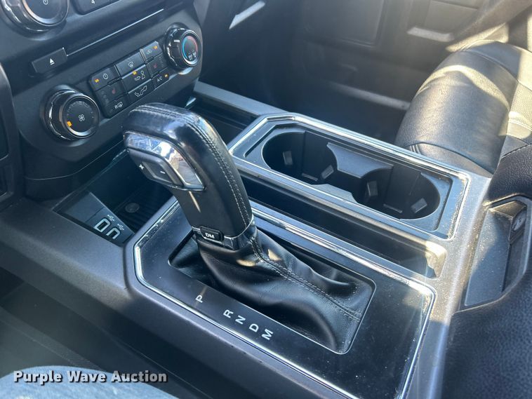 image for item ET3390 2018 Ford F150 XLT SuperCrew pickup truck